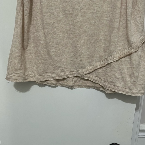 Chico's Tan Cream Asymmetrical Relaxed Tee - Picture 4 of 4